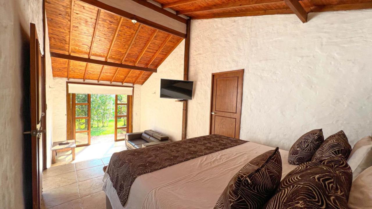 Hotel Campestre El Molino Dapa Cali Yumbo Bagian luar foto